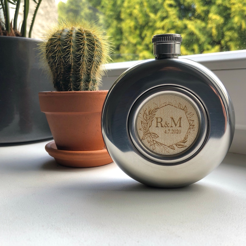 Placatka s gravírováním do dřeva - svědek, jméno,datum