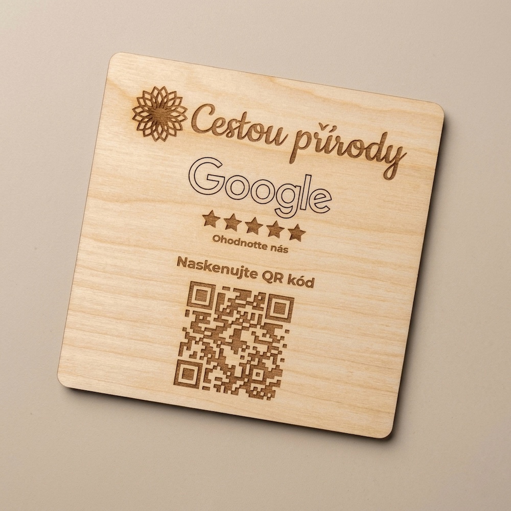 QR destička s vlastním logem pro Google recenze