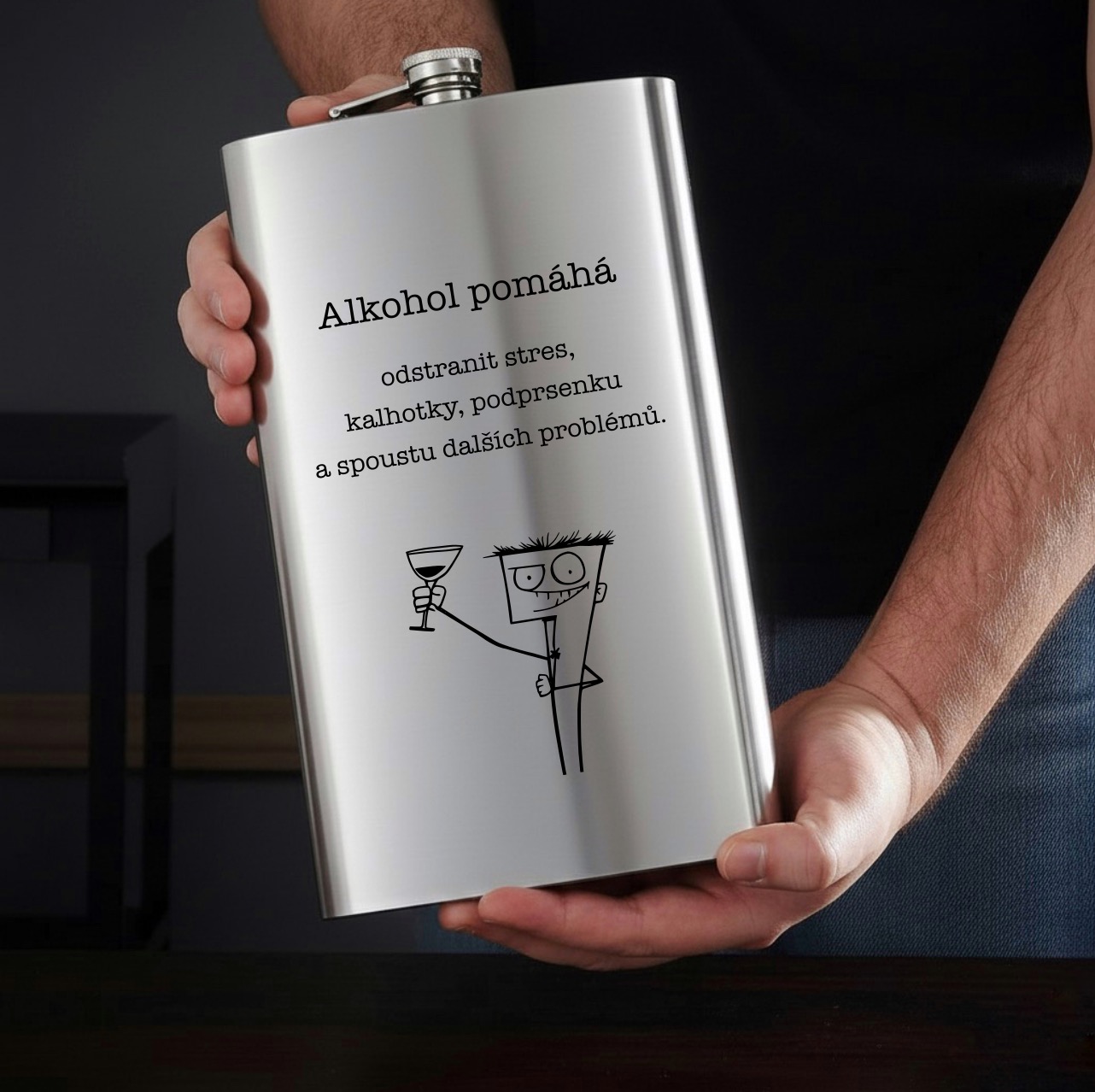 Obří placatka s brašnou 1,9 l – Alkohol pomáhá