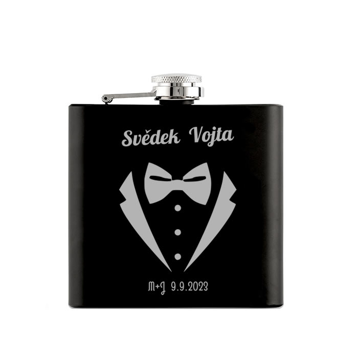 Černá placatka pro svědka se jménem