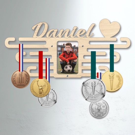 Věšák na medaile se jménem a fotkou
