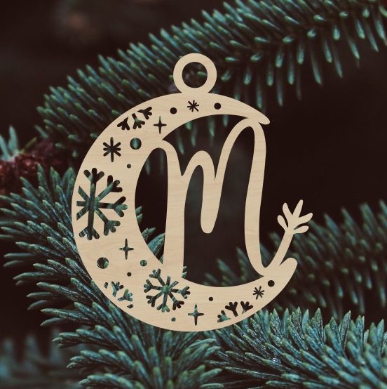 Vánoční ozdoba - měsíček s písmenem M