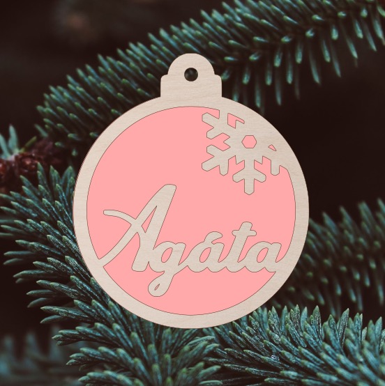 Barevná vánoční ozdoba se jménem