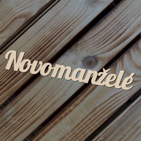 Dřevěný nápis - Novomanželé