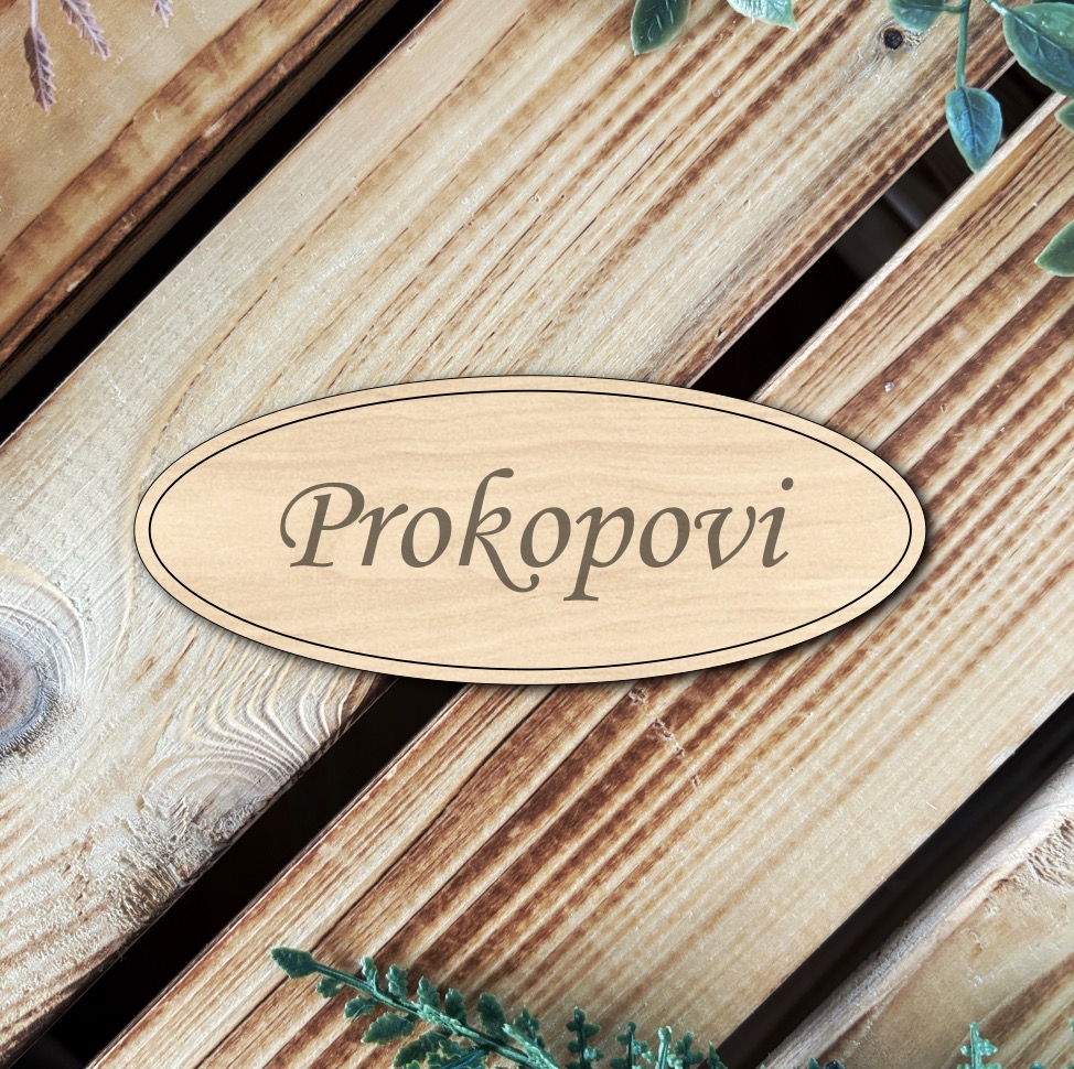 Dřevěná jmenovka na dveře