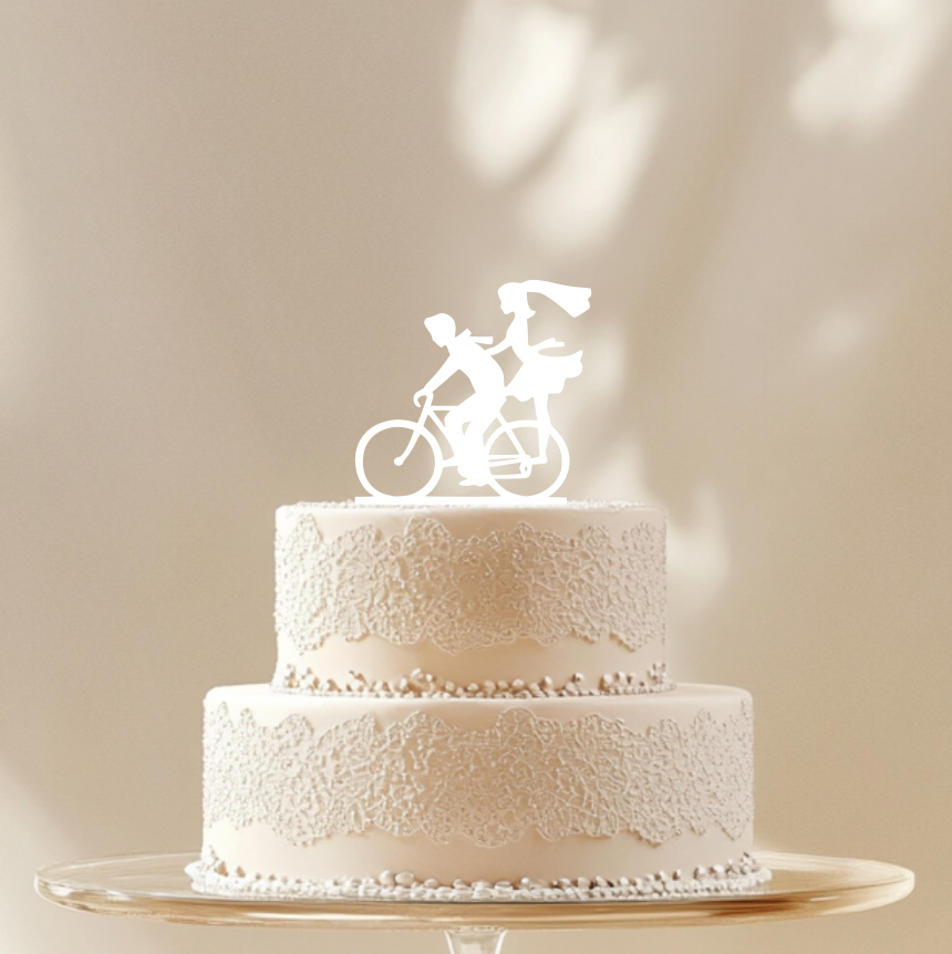 Svatební zápich do dortu - novomanželé