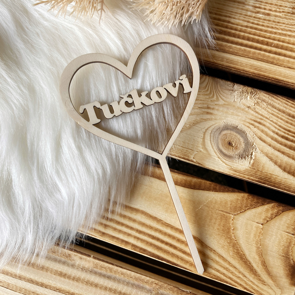 Svatební zápich do dortu s příjmením