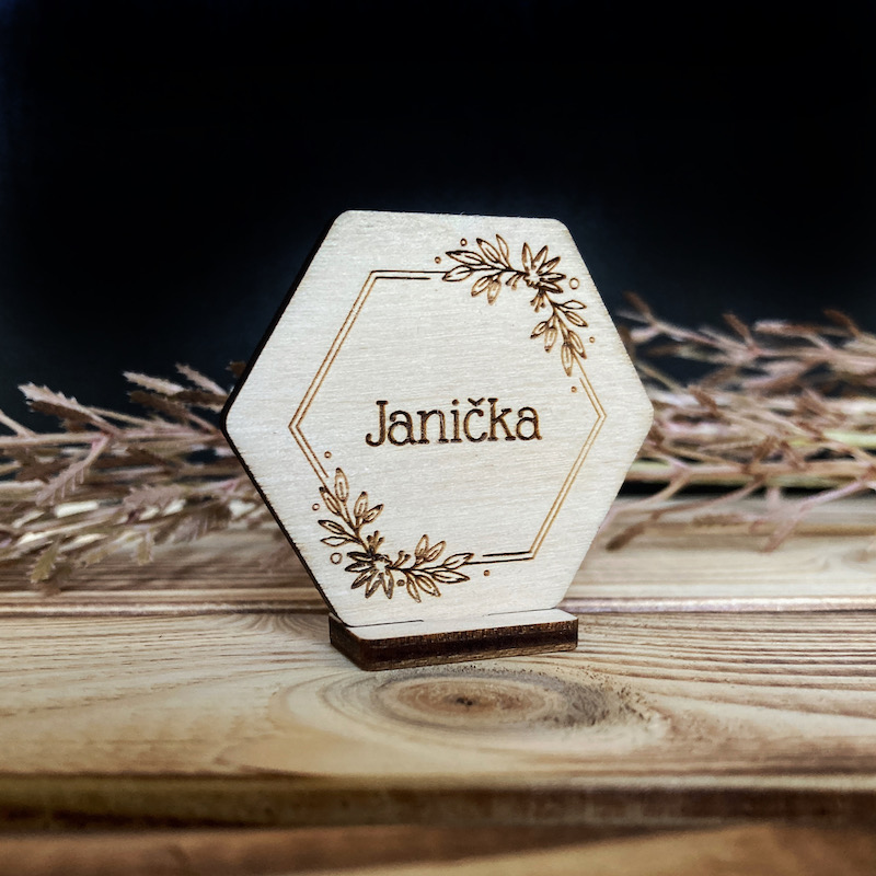 Jmenovka na svatební stůl