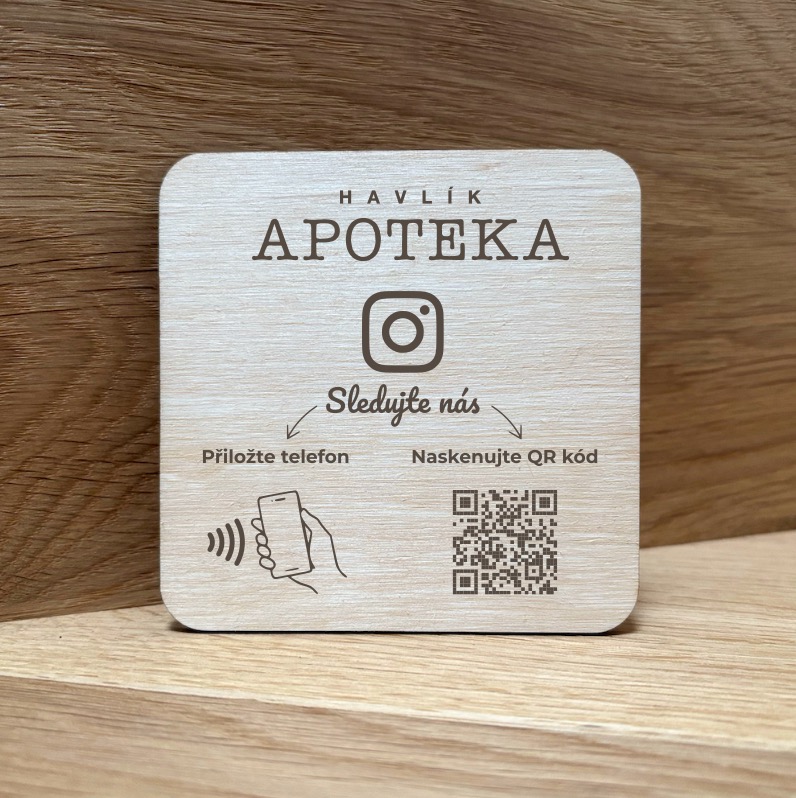 NFC + QR destička pro Instagram s vlastním logem