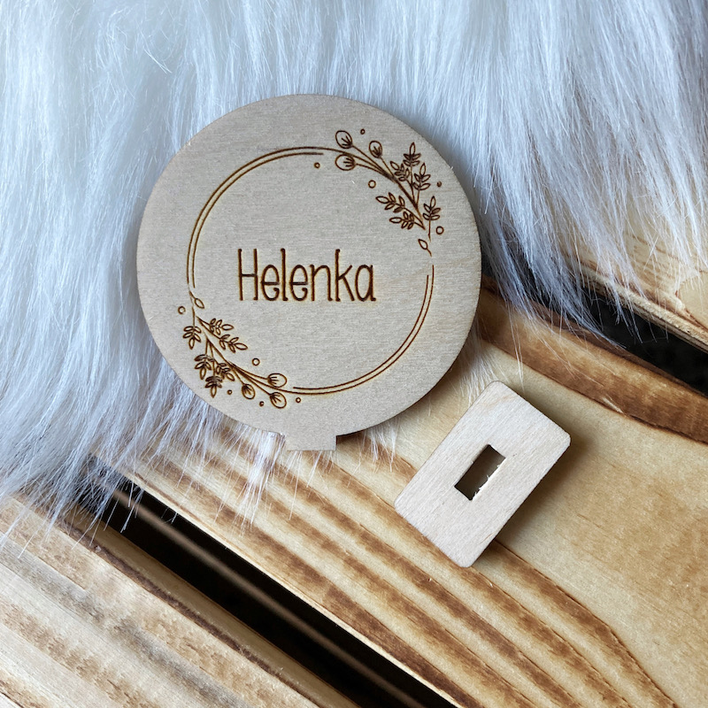Jmenovka na svatební stůl