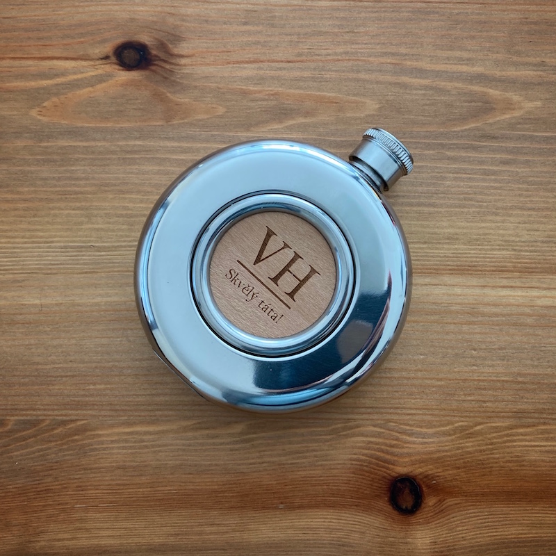 Placatka s gravírováním do dřeva - Iniciály + Nejlepší táta