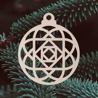 Dřevěná vánoční ozdoba s mandalou